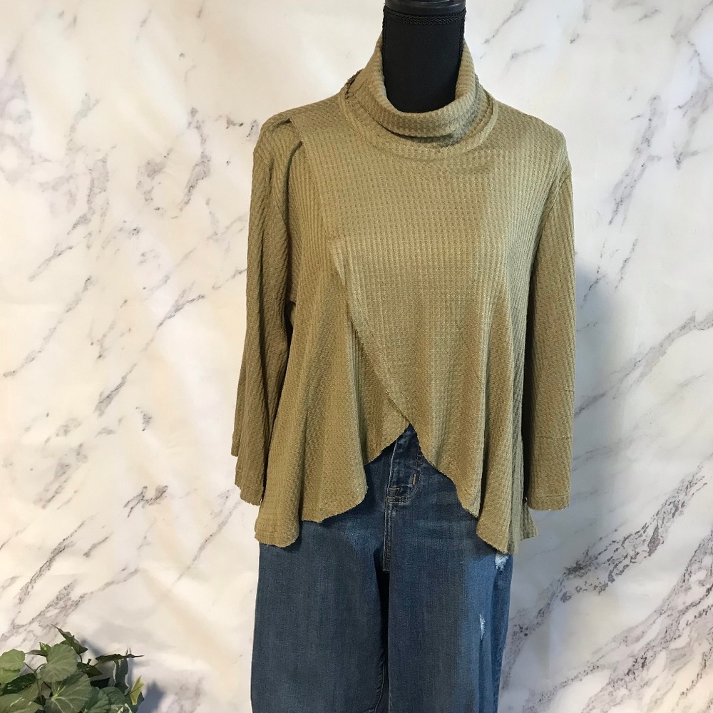 OLIVE WAFFLE MATERIAL TOP